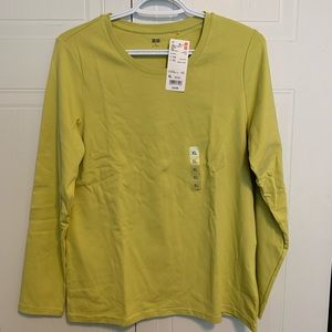 UNIQLO LONG SLEEVE TSHIRT
